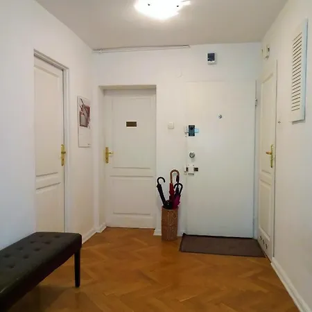 Zadolzennost!!!!!!!!!!!!pd Pokoi Obok Starego Miasta Kwatera prywatna *